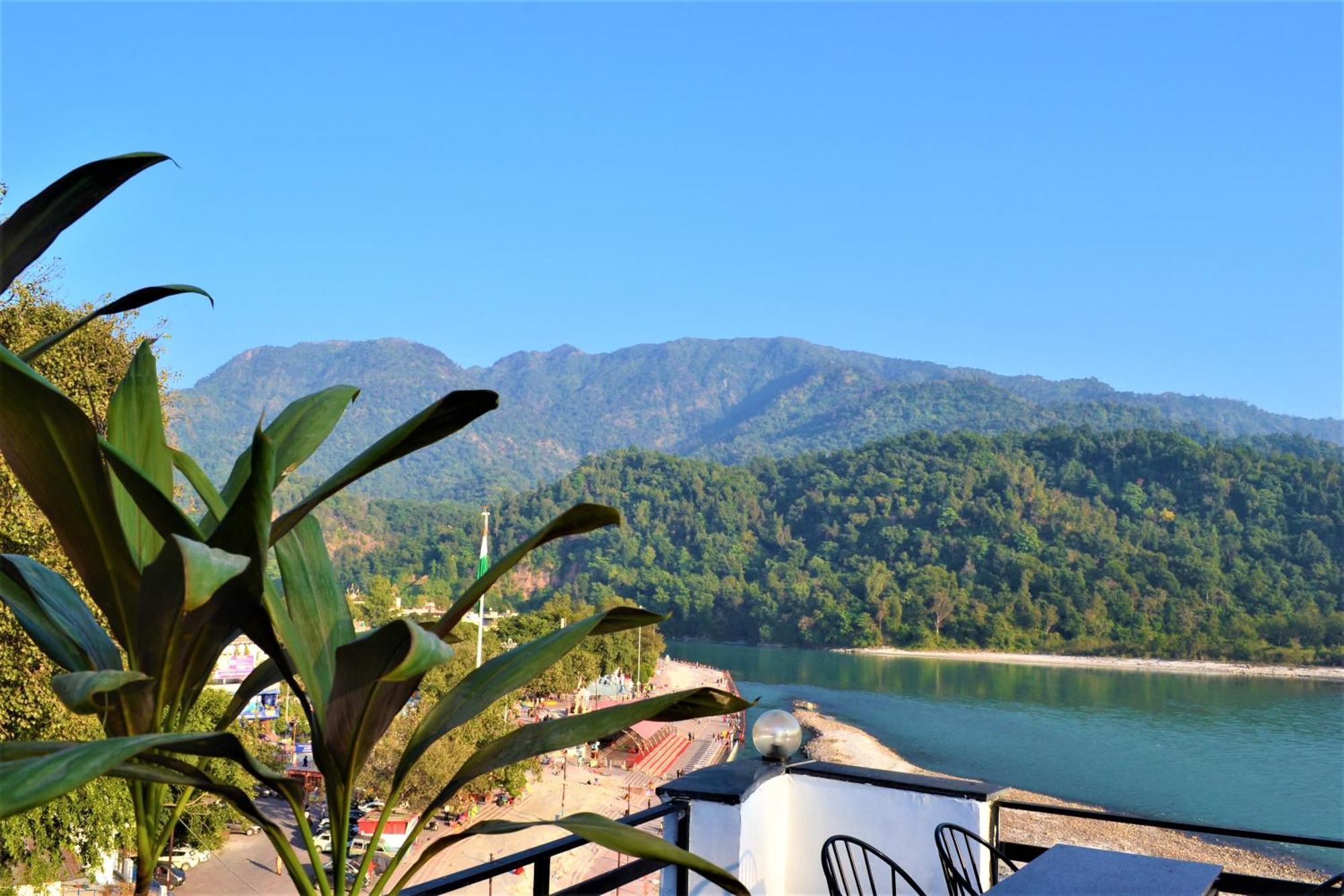 Meeram Ganga, A Heritage Stay By The Ganges At Triveni Ghat Rishīkesh 外观 照片