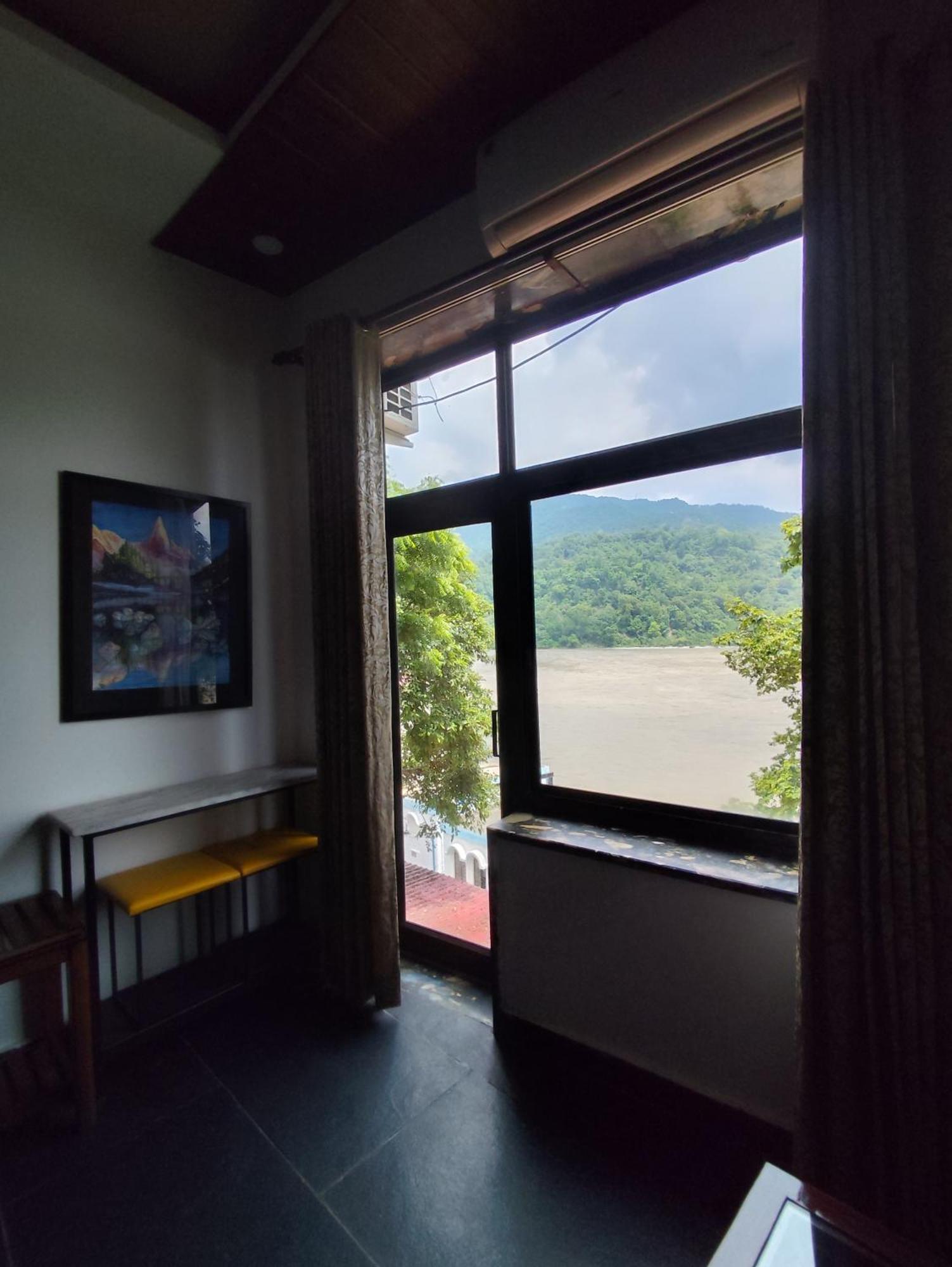 Meeram Ganga, A Heritage Stay By The Ganges At Triveni Ghat Rishīkesh 外观 照片
